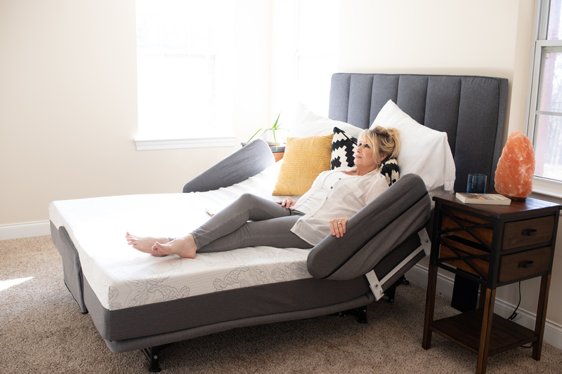 Flexabed's new and improved Hi-Low SL adjustable bed has replaced the older model Hi-Low, with fuller features and capabilities.